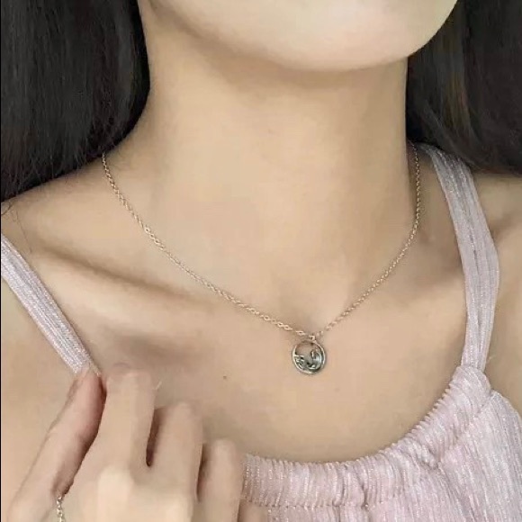 925 Sterling Silver Ocean Wave Necklace - Picture 4 of 4